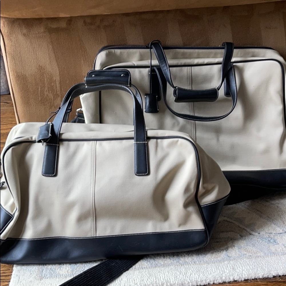 Set of coach luggage